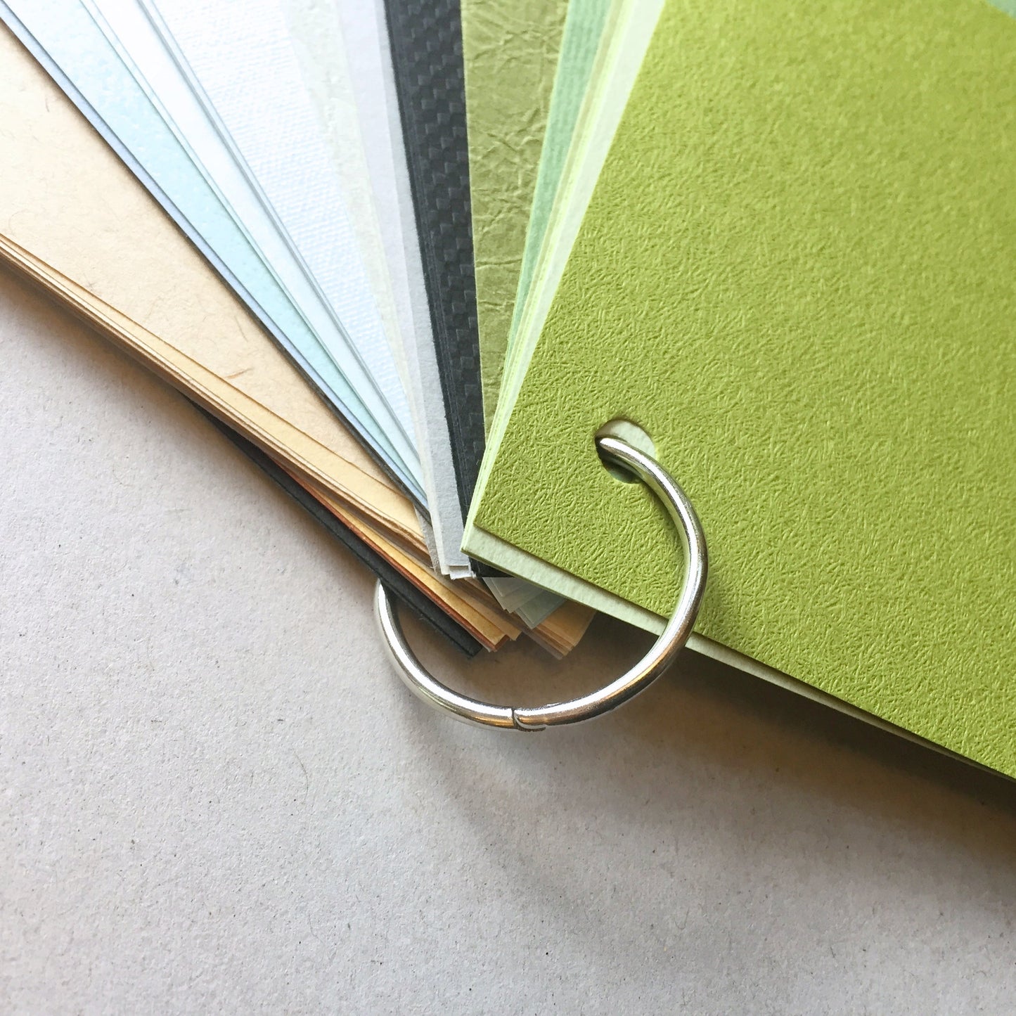O-ring clasps (2 sizes)