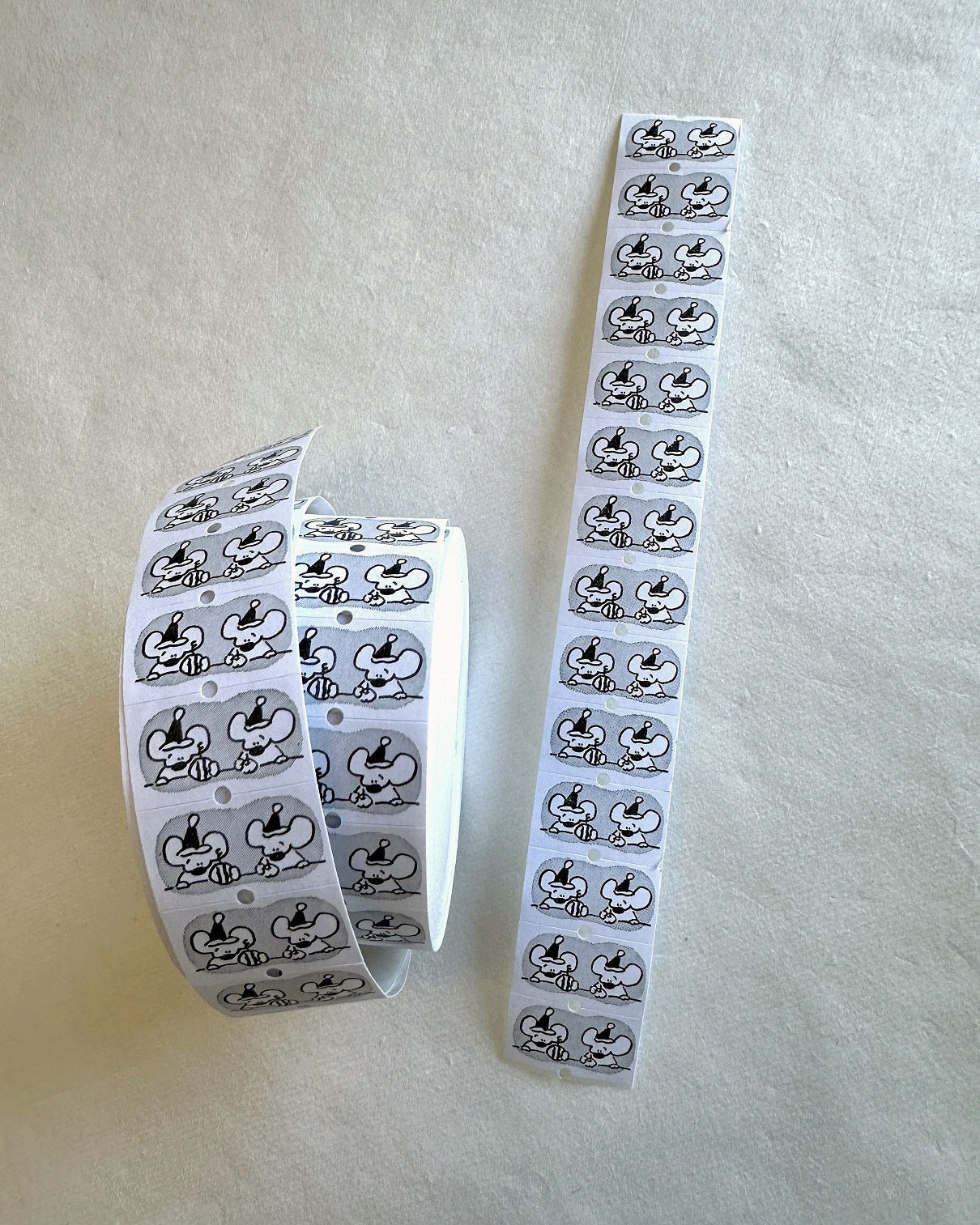 1991w2992 - The Movie label sticker roll SAMPLES