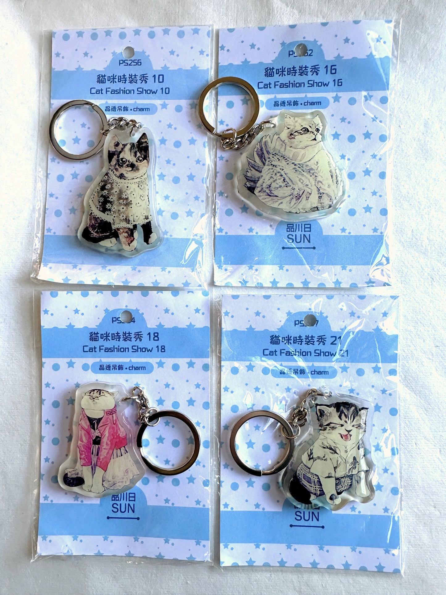 Cat Fashion Show by SUN - pendant charms with keyring