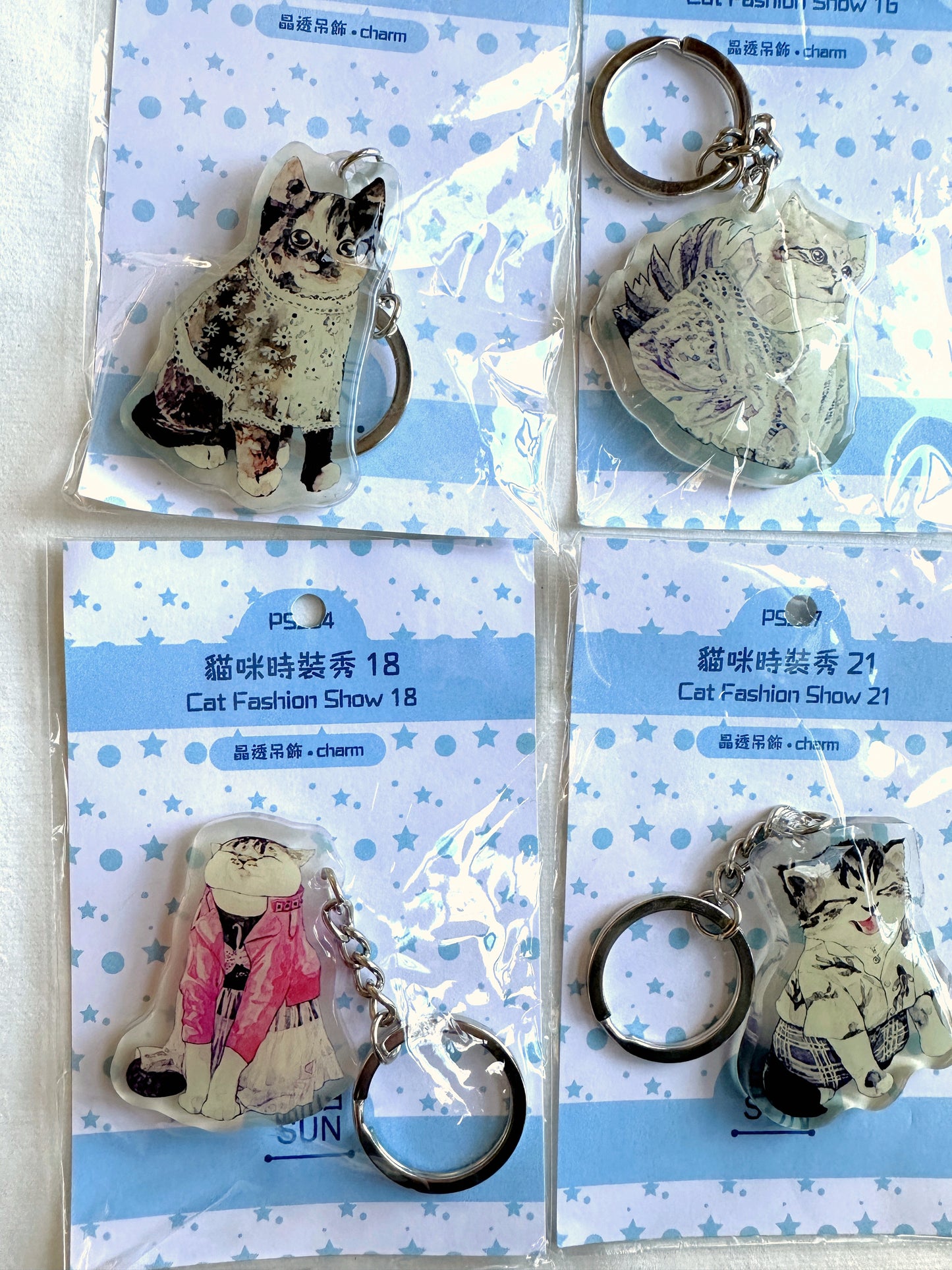 Cat Fashion Show by SUN - pendant charms with keyring