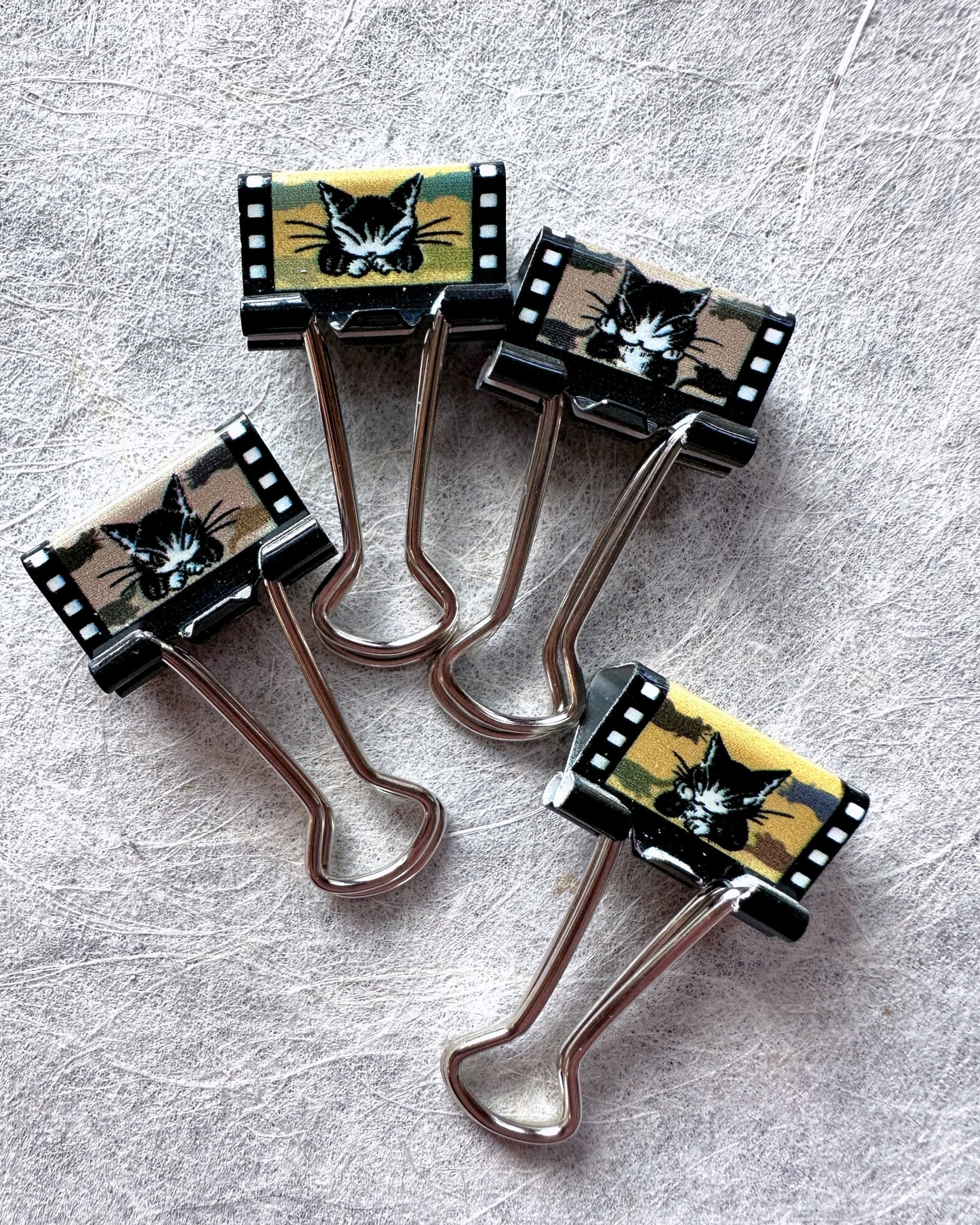 Wachifield - mini binder clip SAMPLER
