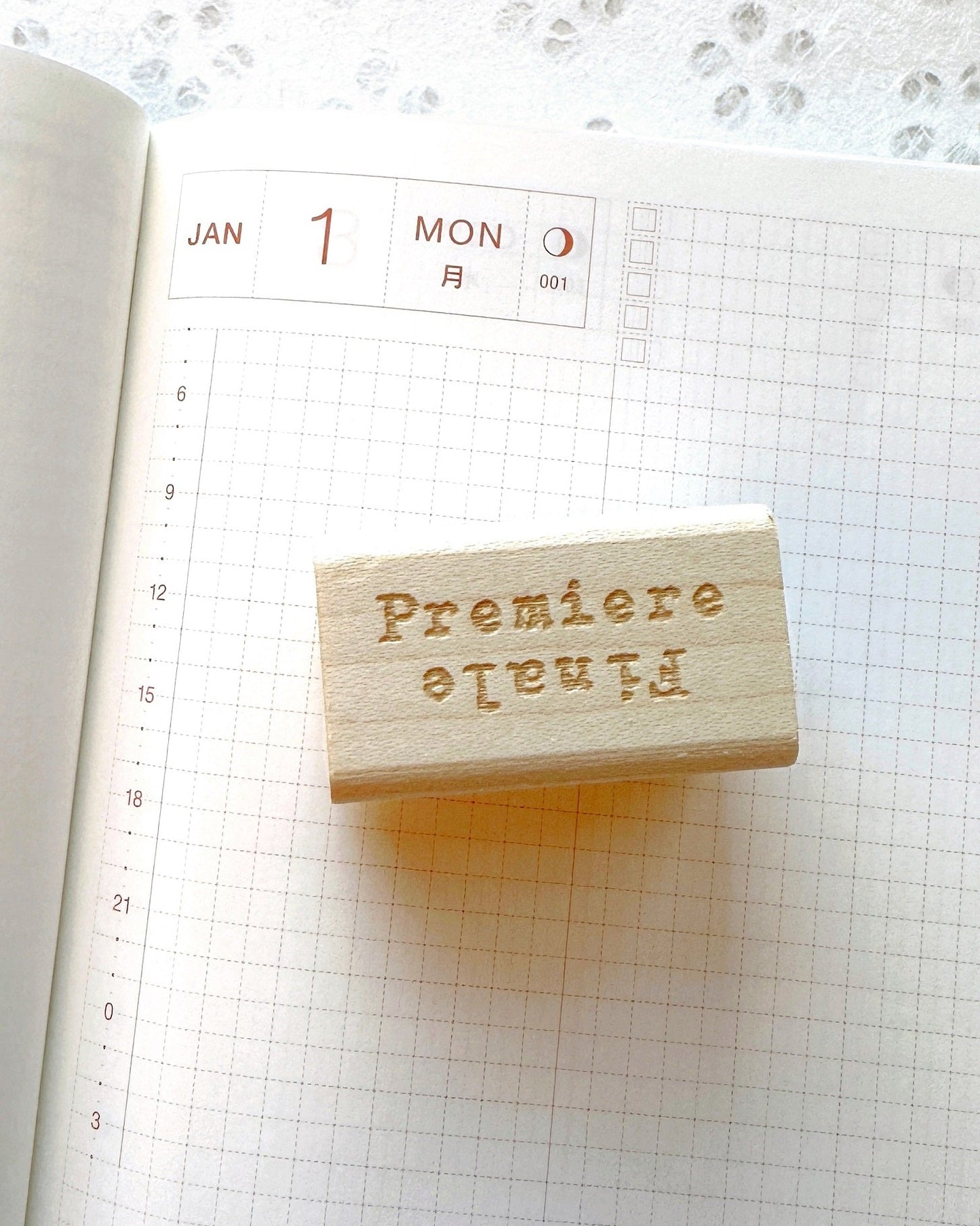 TAOthings Studio - Premiere/Finale & Episode rubber stamps (for beginnings, endings, and in betweens)