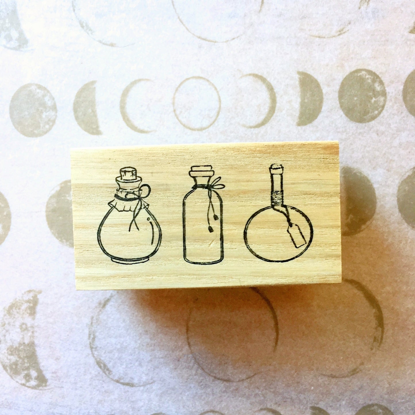 Labiri - Potion Bottles rubber stamp [Pre-loved]