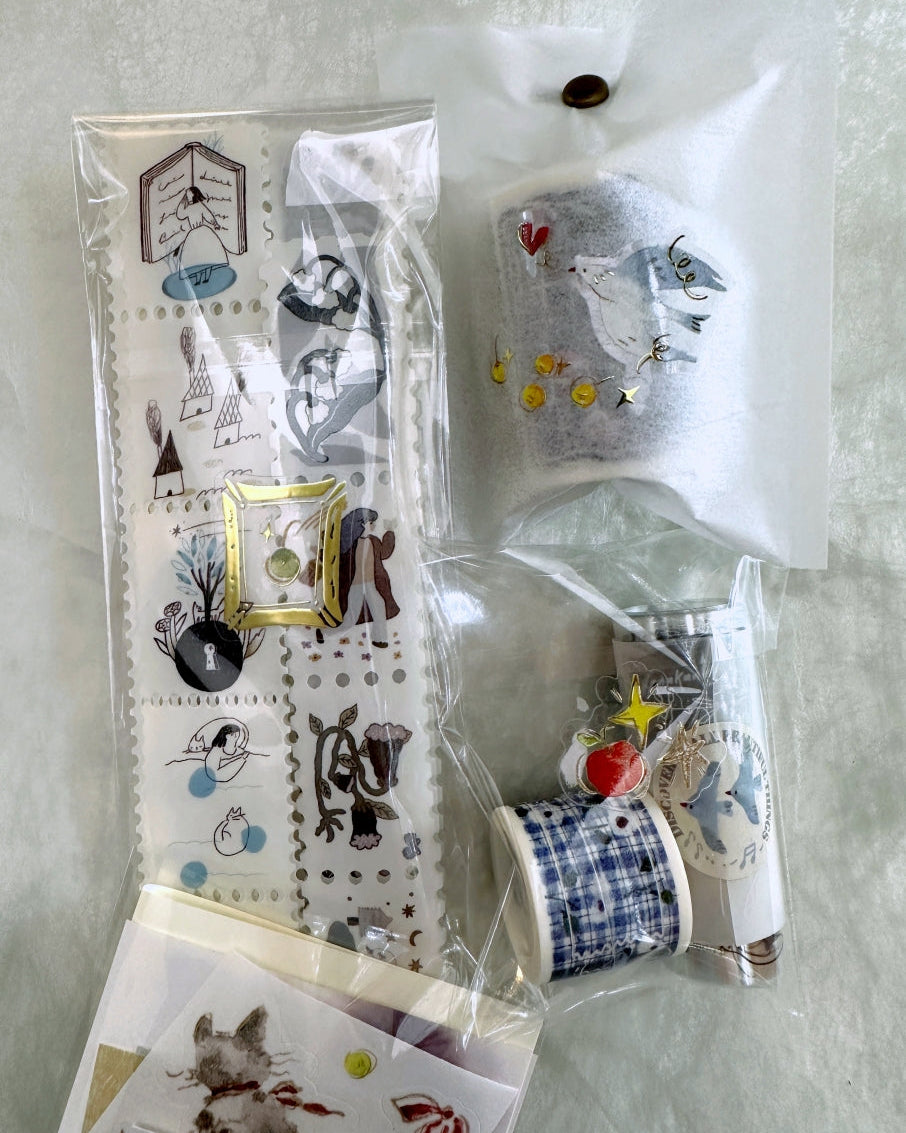 Meow Illustration - Frames kiss-cut gold foil washi & PET tape (5 cm x 125 cm) SAMPLES