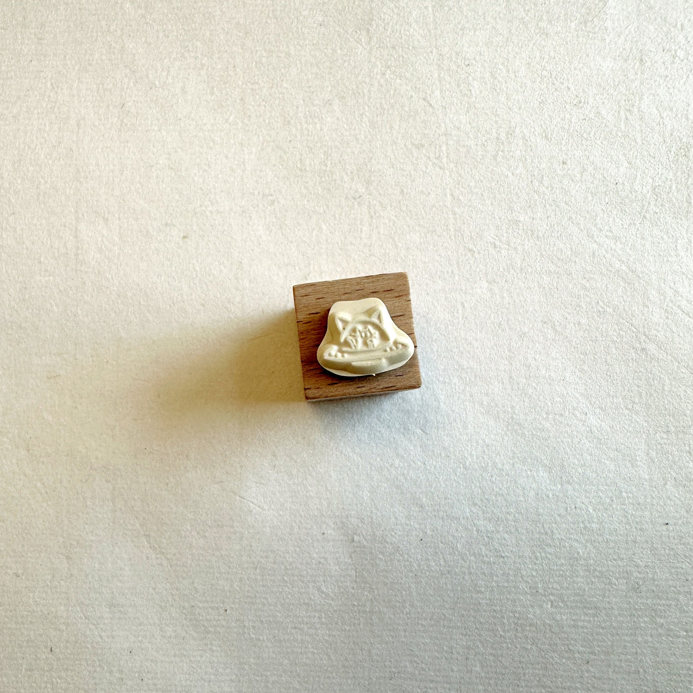 Modaizhi - Cat UFO mini rubber stamp