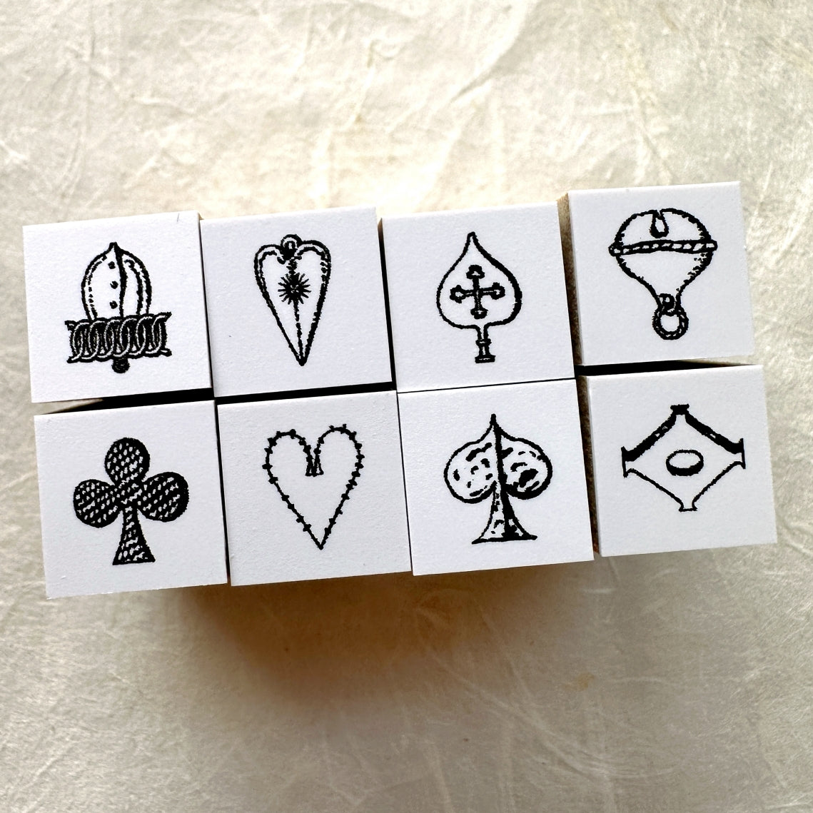 Ribbon Works - card suits symbols 8 pcs mini rubber stamps [New w/o packaging]