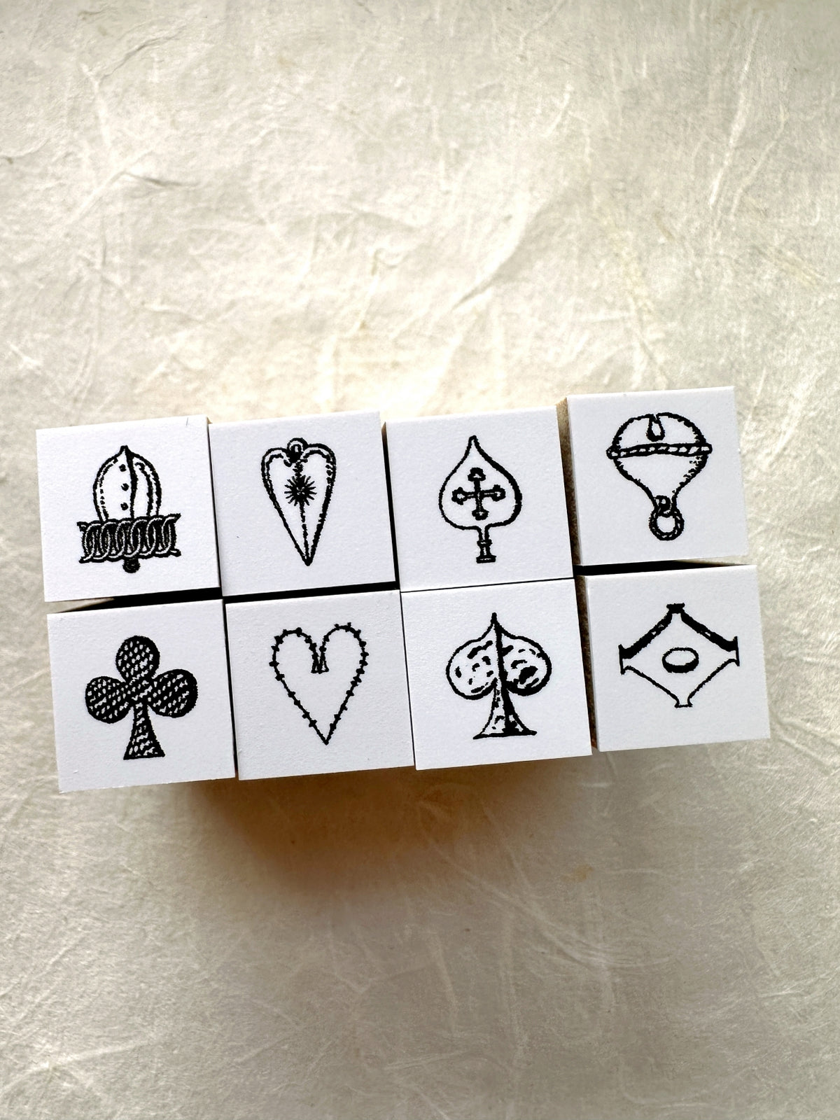 Ribbon Works - card suits symbols 8 pcs mini rubber stamps [New w/o packaging]