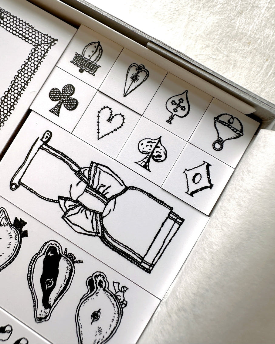 Ribbon Works - card suits symbols 8 pcs mini rubber stamps [New w/o packaging]