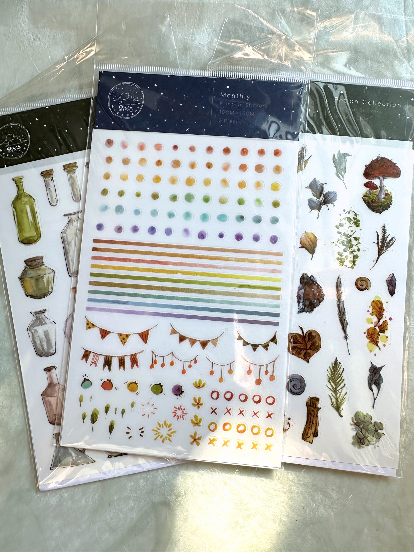 Modaizhi - Monthly print-on stickers (two styles)