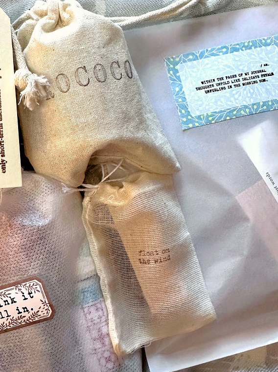 TAOthings Studio - Listen to the rain / Float on the wind rubber stamps (mini-size)