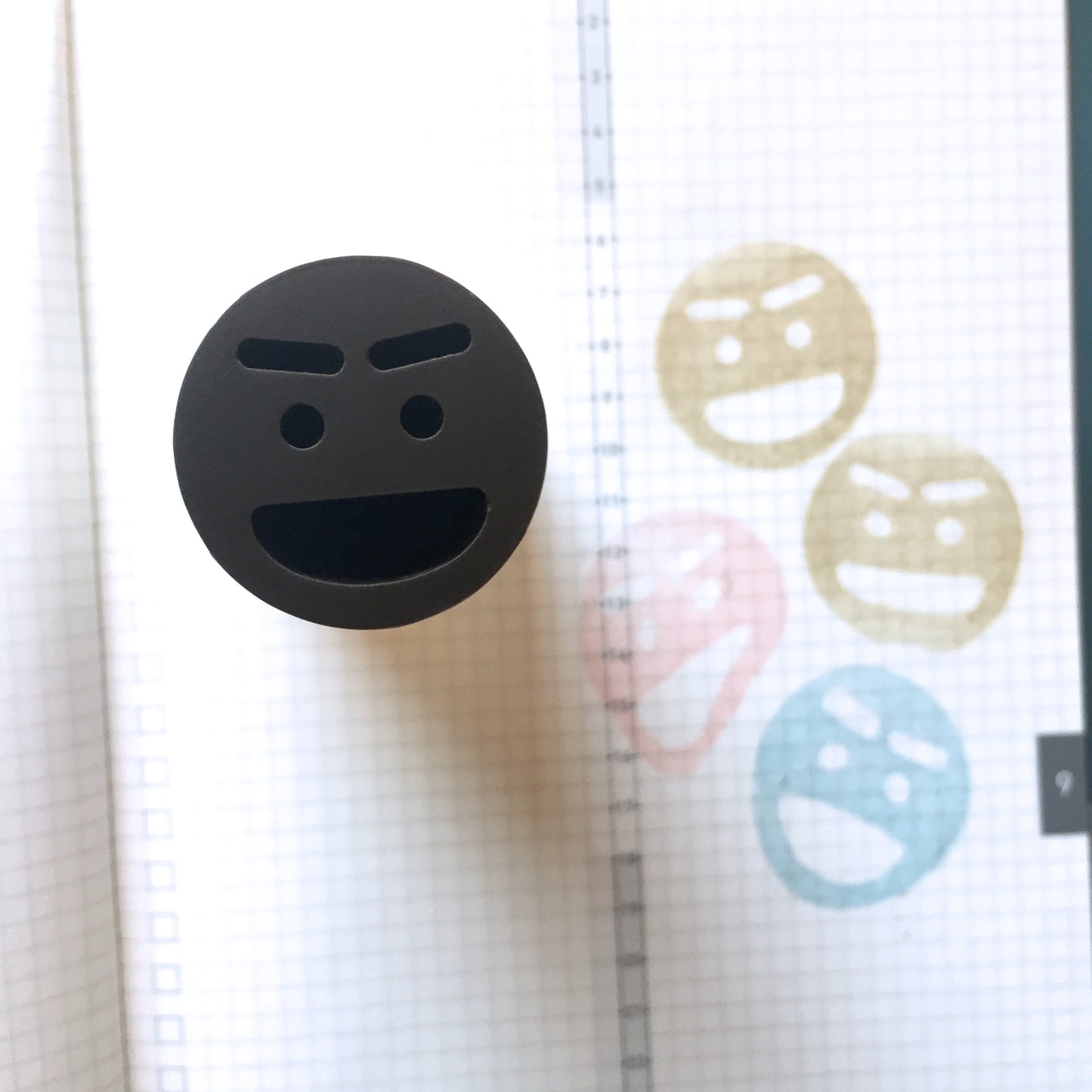 Shachihata - Emoji Face flexible rubber stamp [Pre-loved]