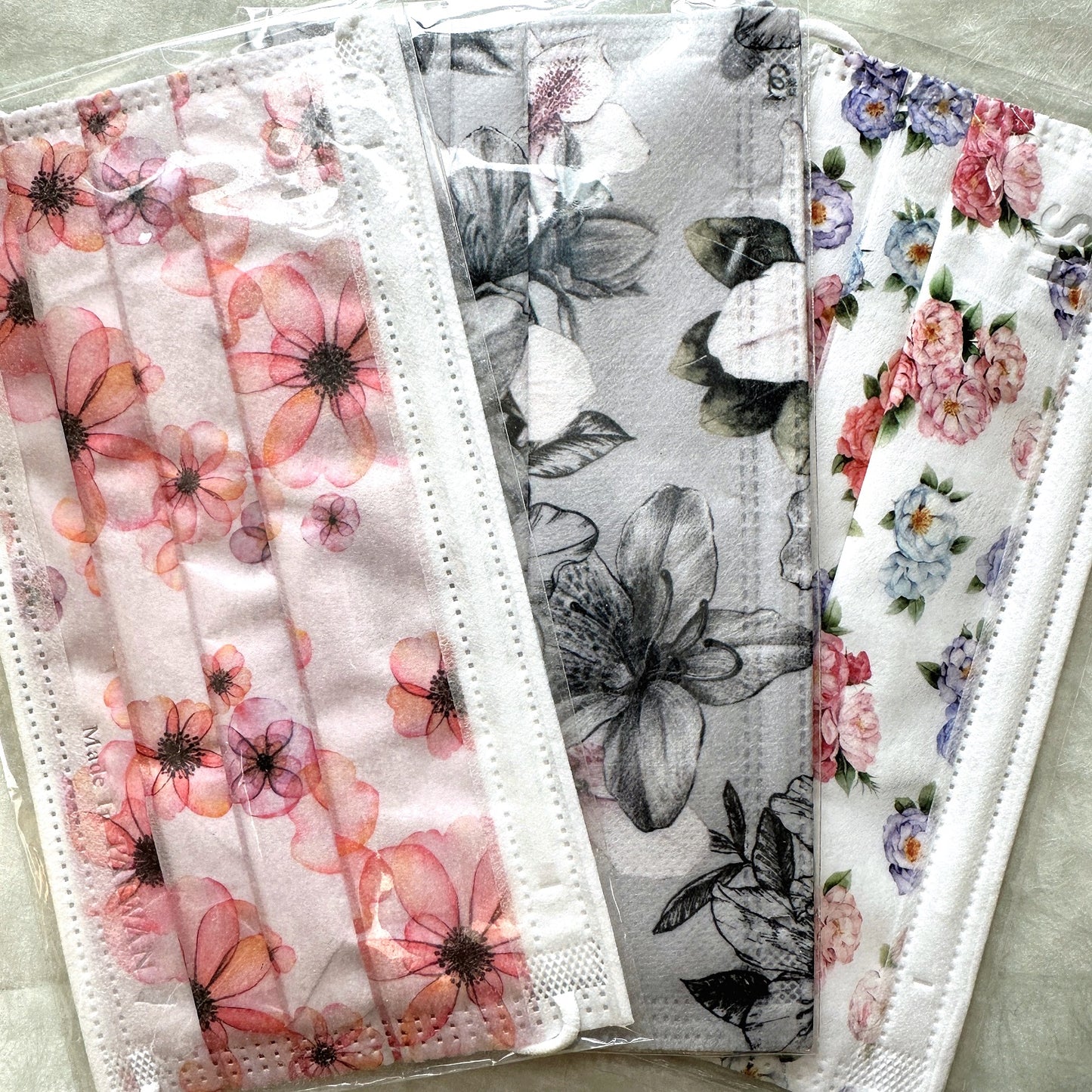 Loidesign - Floral print disposable paper face masks