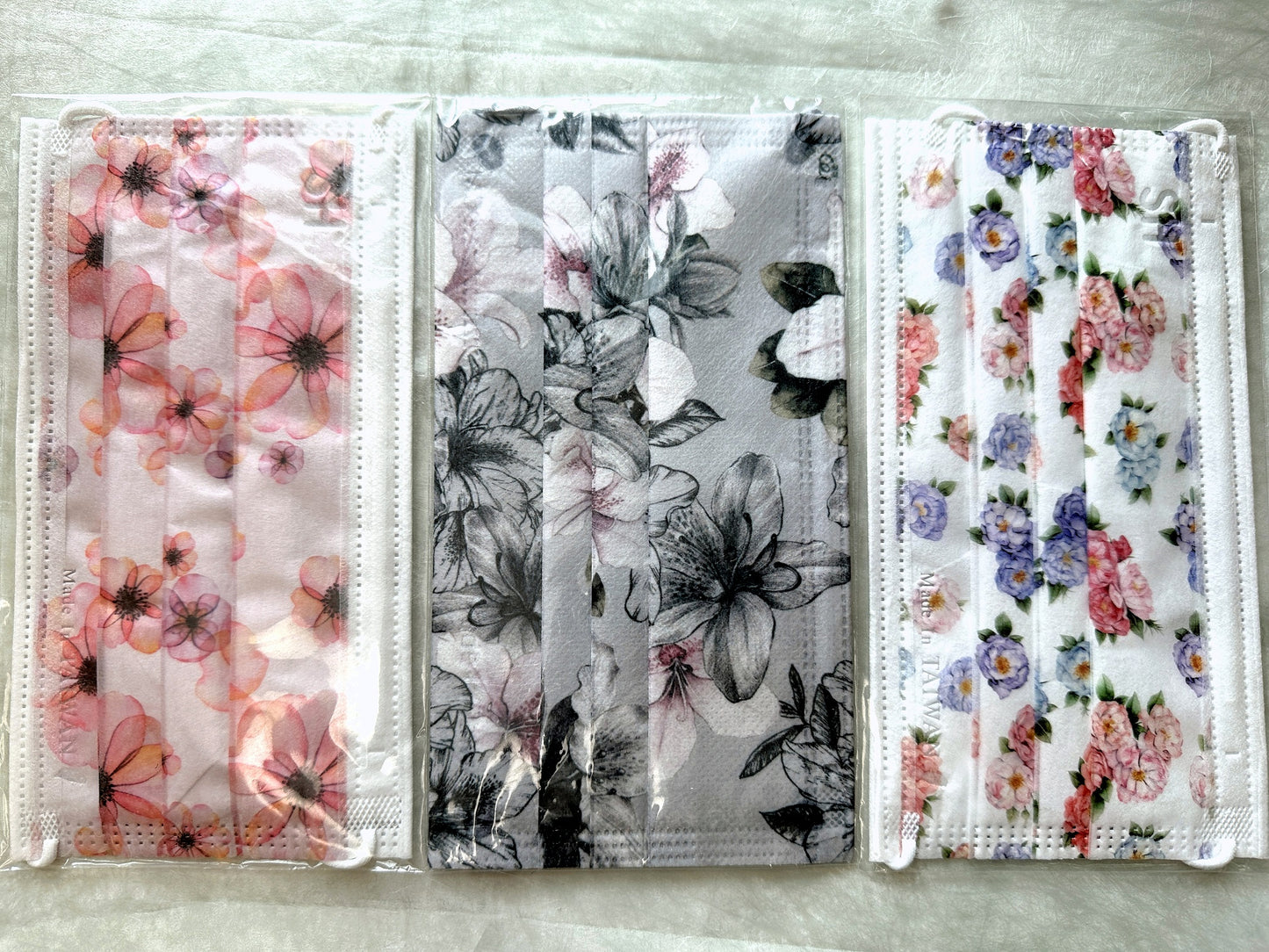 Loidesign - Floral print disposable paper face masks