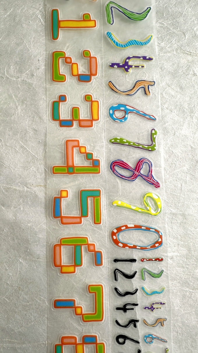 Zouzou - Graffiti Numbers kiss-cut PET & synthetic paper tape (4 cm x 218 cm) SAMPLES